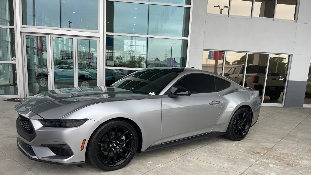 2024 Ford Mustang EcoBoost