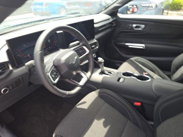 2026 Ford Mustang - $31,600