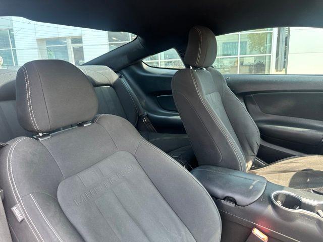2019 Ford Mustang - $15,946
