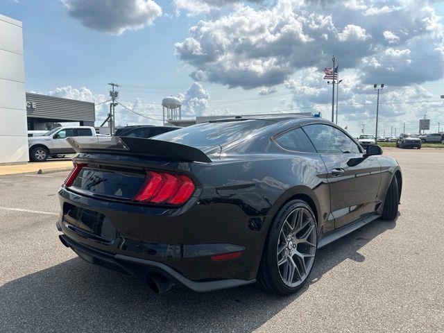 2019 Ford Mustang - $15,946