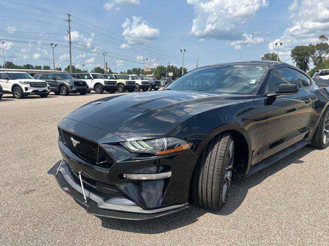 2019 Ford Mustang - $15,946