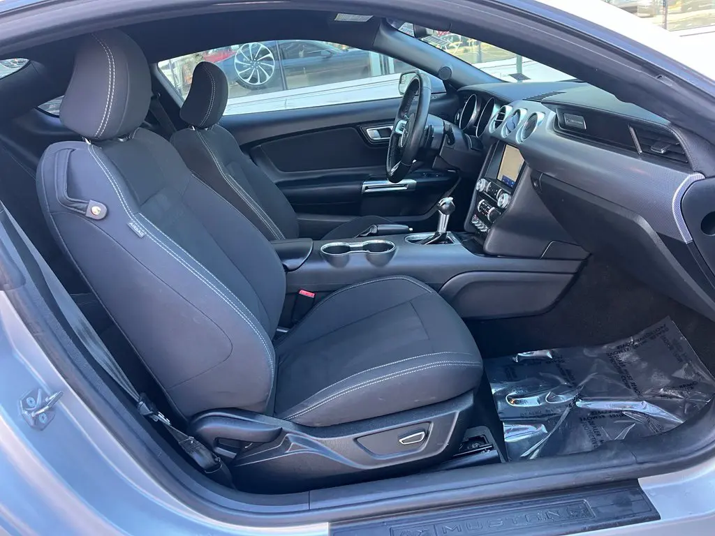2019 Ford Mustang - $16,001