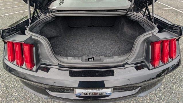 2020 Ford Mustang EcoBoost