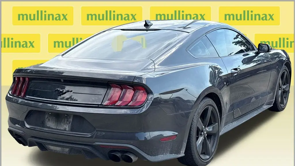 2022 Ford Mustang EcoBoost