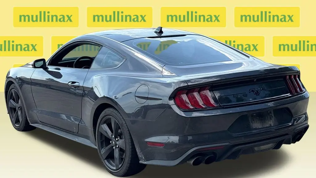 2022 Ford Mustang EcoBoost