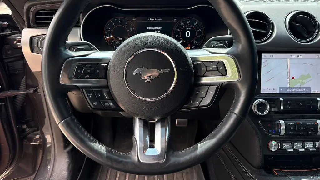 2022 Ford Mustang EcoBoost