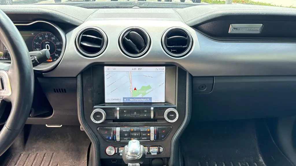 2022 Ford Mustang EcoBoost