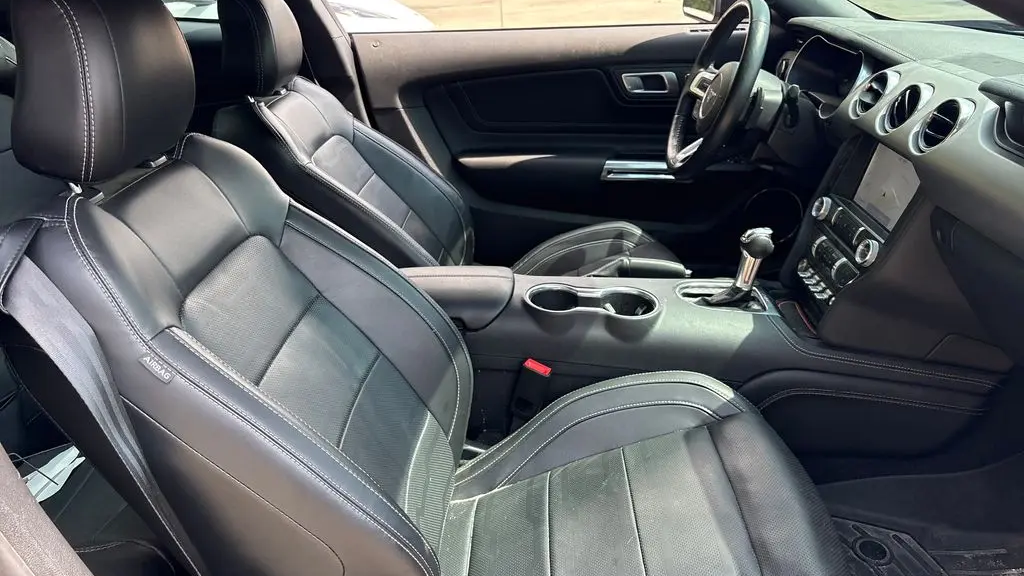 2022 Ford Mustang EcoBoost