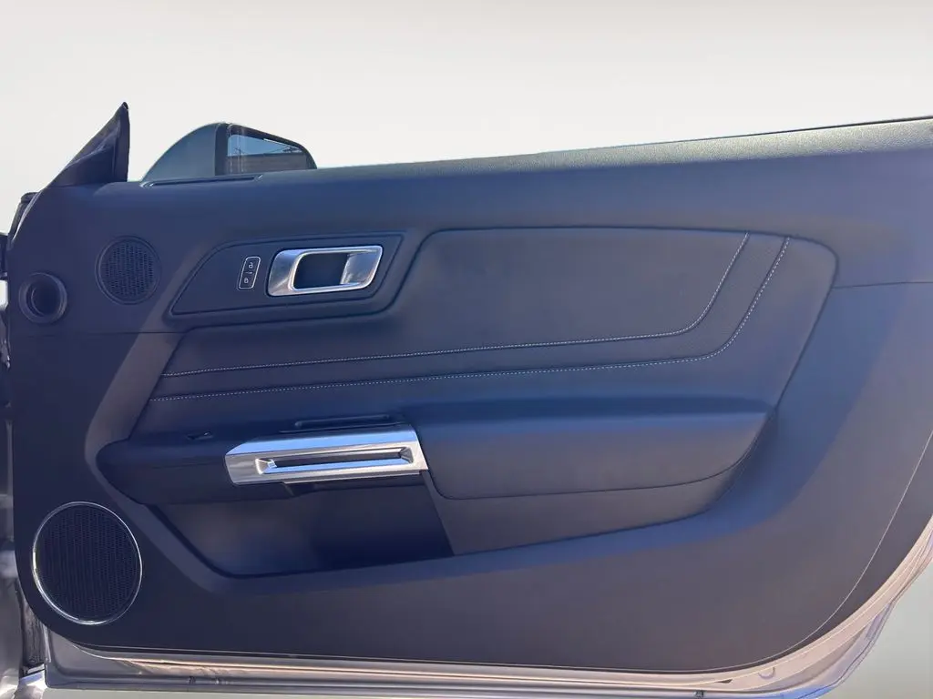 2023 Ford Mustang - $24,999