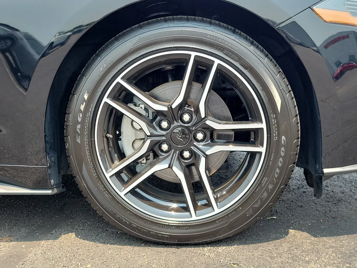 2023 Ford Mustang - $28,477
