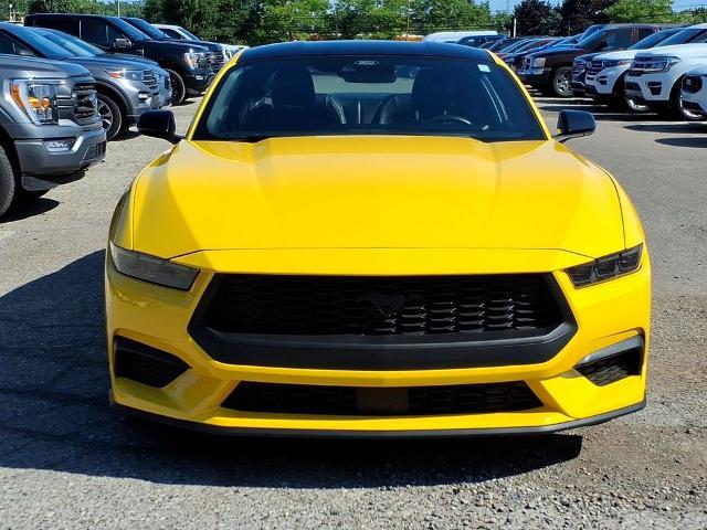 2024 Ford Mustang - $31,998