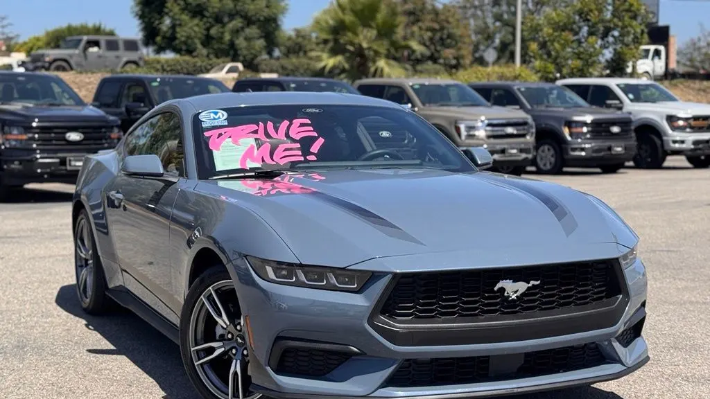 2025 Ford Mustang EcoBoost Premium