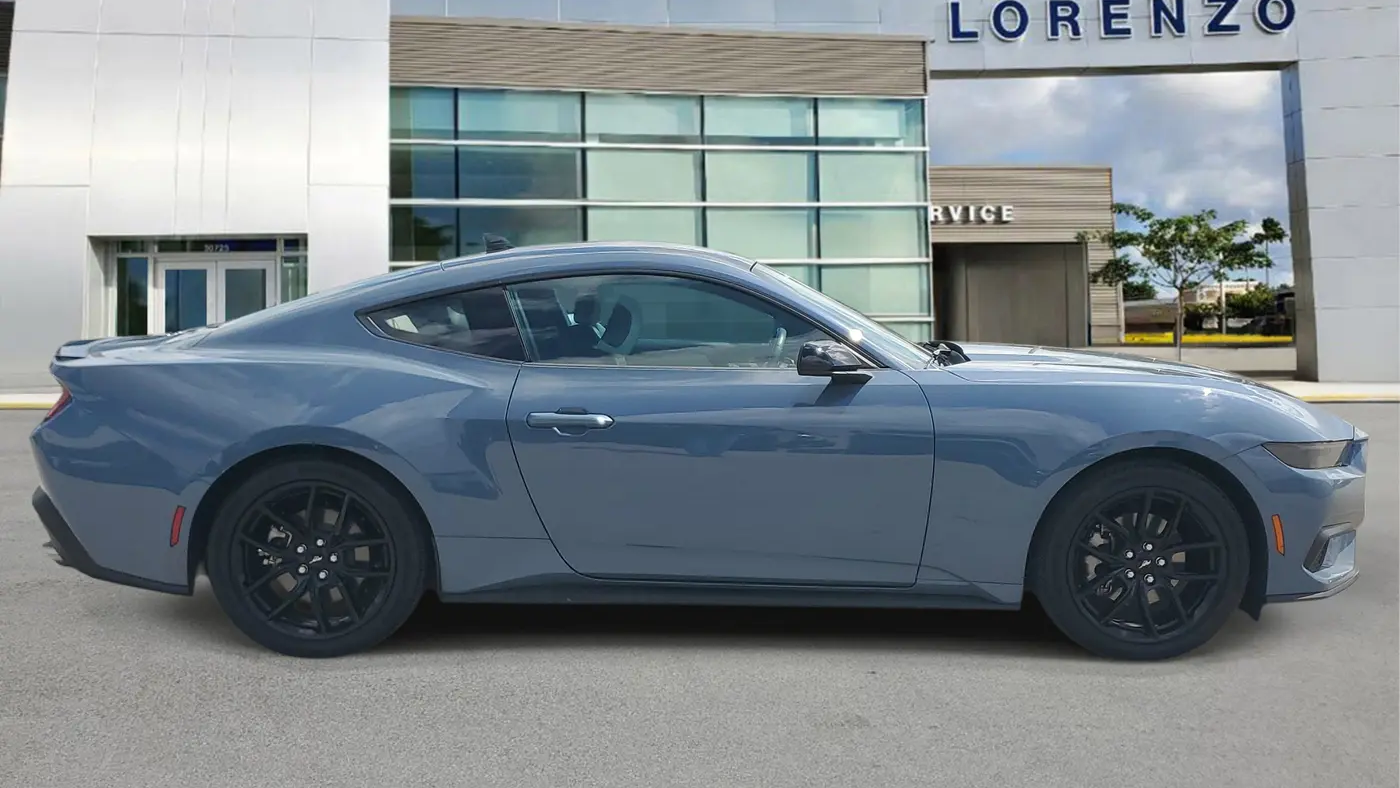 2025 Ford Mustang EcoBoost
