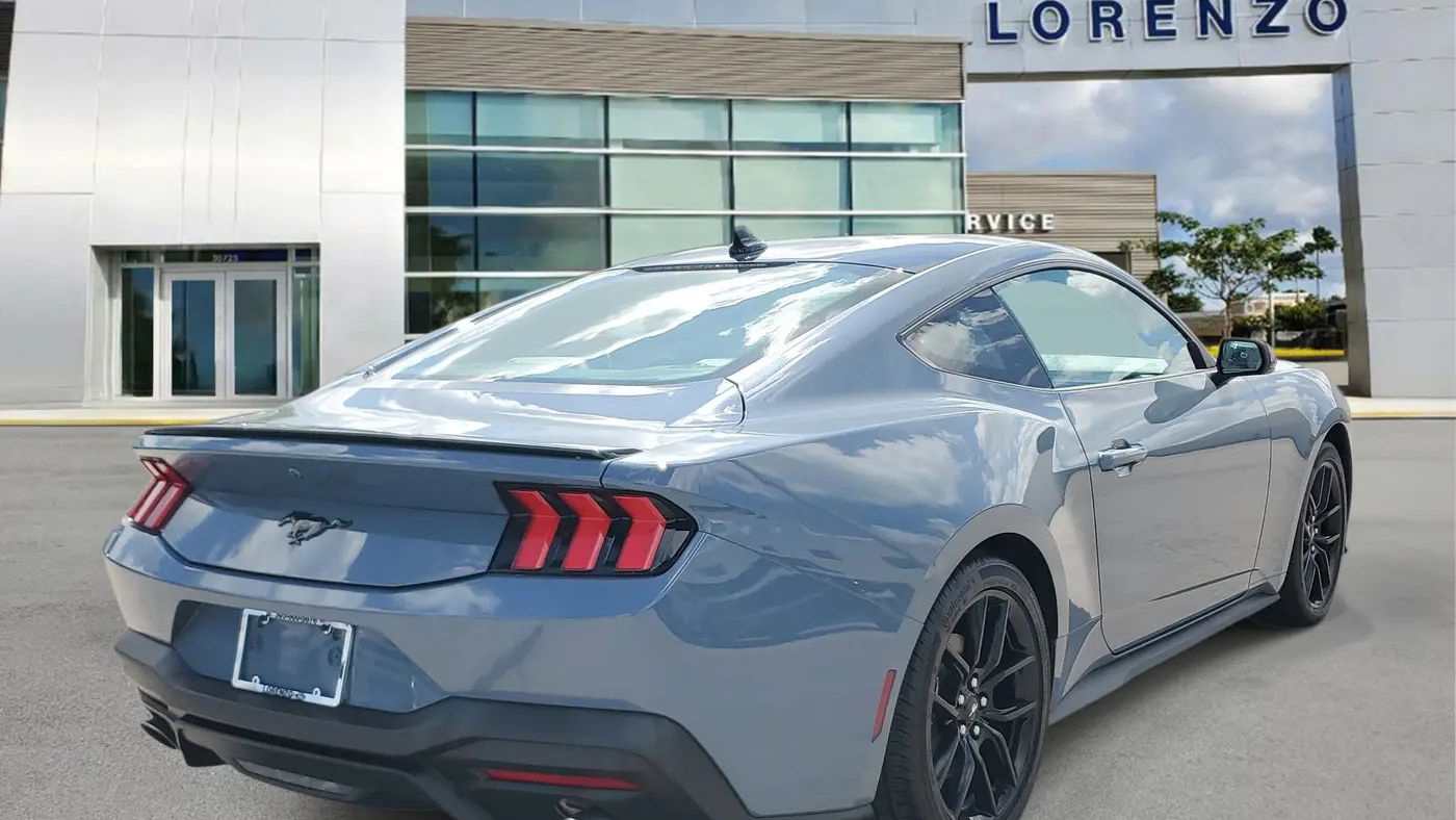 2025 Ford Mustang EcoBoost