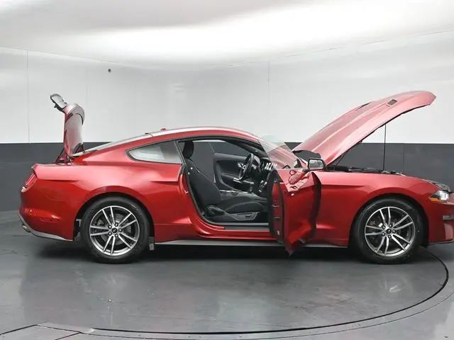 2020 Ford Mustang - $21,993