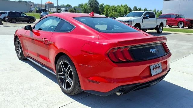 2022 Ford Mustang EcoBoost
