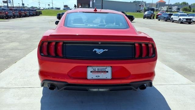 2022 Ford Mustang EcoBoost