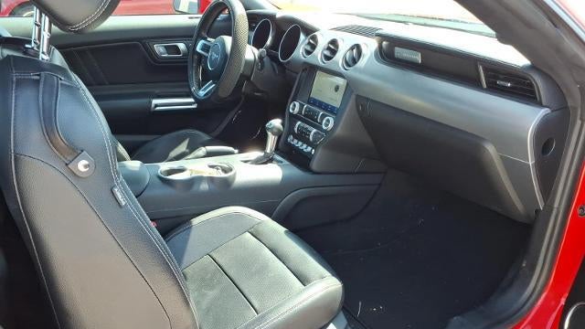 2022 Ford Mustang EcoBoost