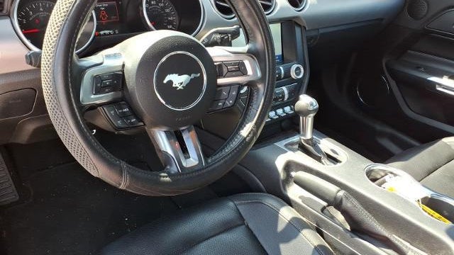 2022 Ford Mustang EcoBoost