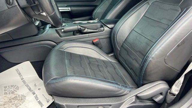 2022 Ford Mustang EcoBoost