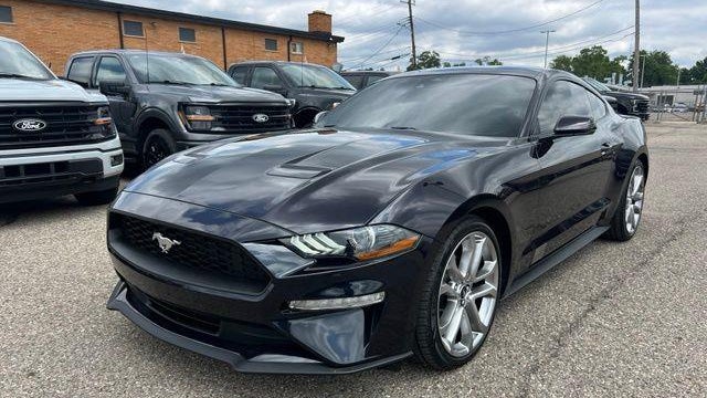 2022 Ford Mustang EcoBoost