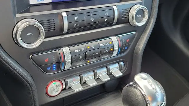 2022 Ford Mustang EcoBoost