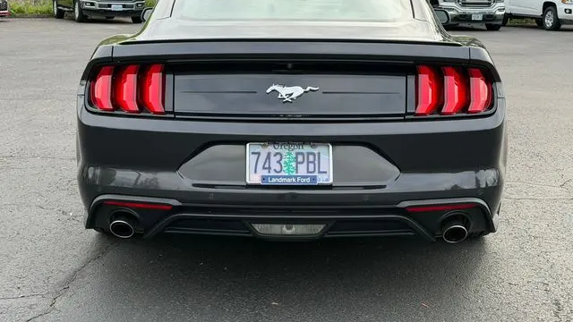 2022 Ford Mustang EcoBoost