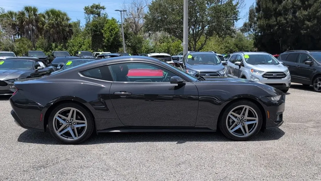 2024 Ford Mustang EcoBoost