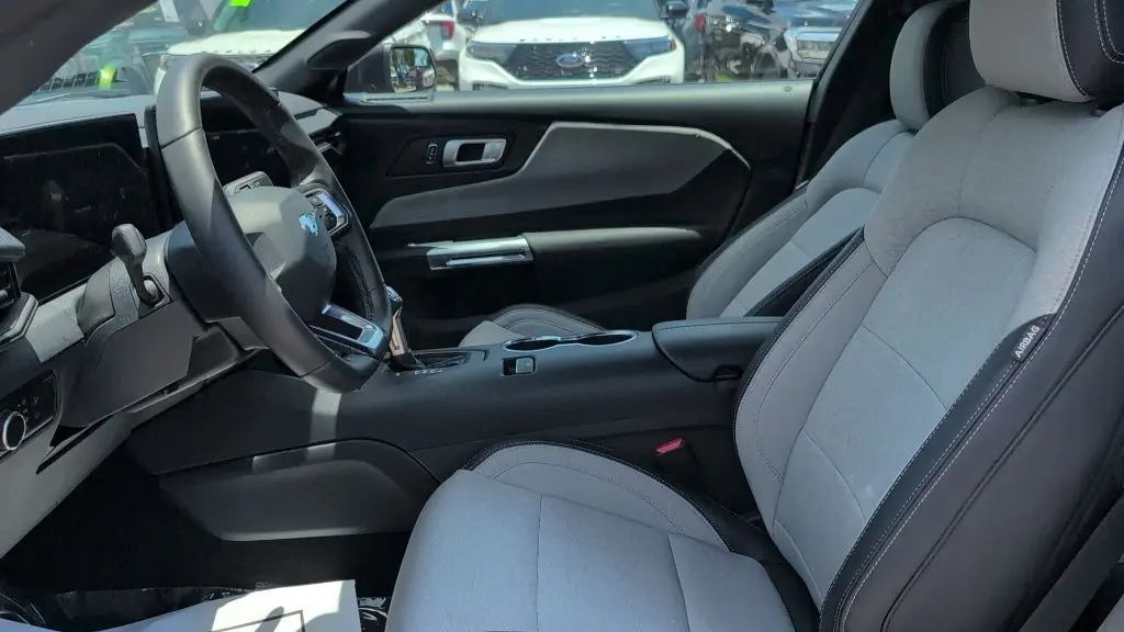 2024 Ford Mustang EcoBoost