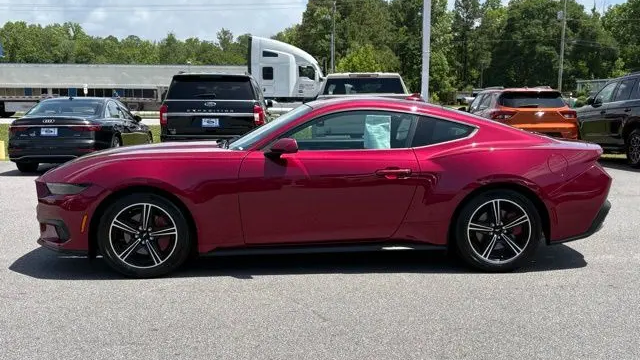 2025 Ford Mustang EcoBoost