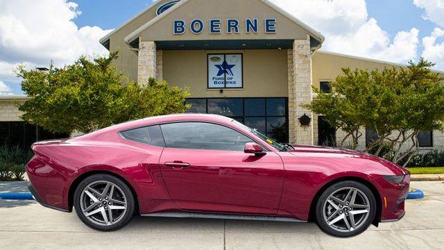 2026 Ford Mustang EcoBoost Premium