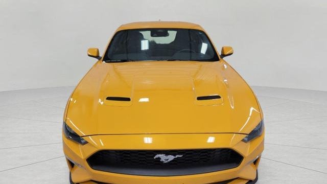 2022 Ford Mustang EcoBoost Premium