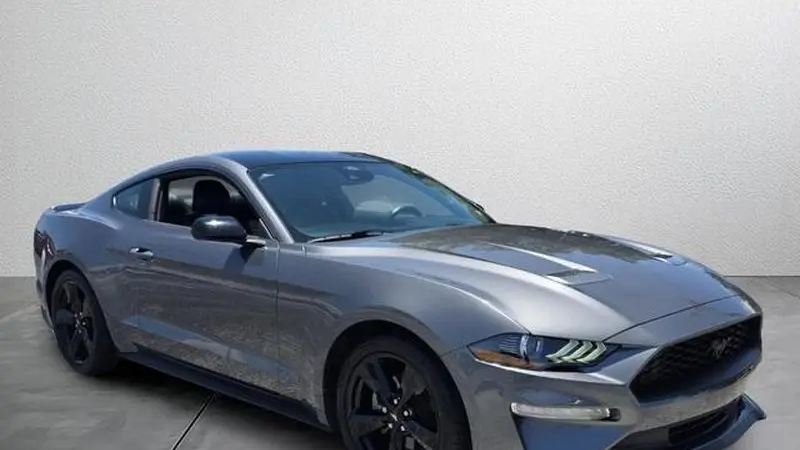 2022 Ford Mustang EcoBoost