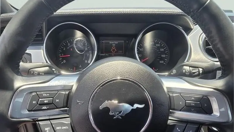 2022 Ford Mustang EcoBoost