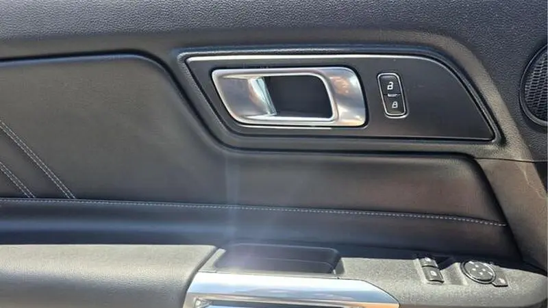 2022 Ford Mustang EcoBoost