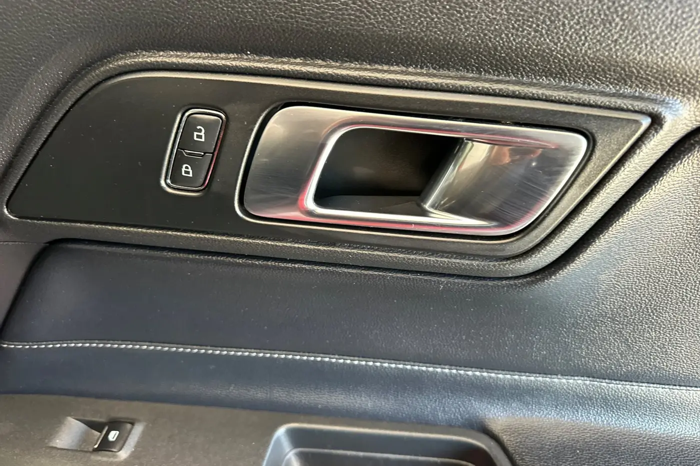 2021 Ford Mustang - $19,250