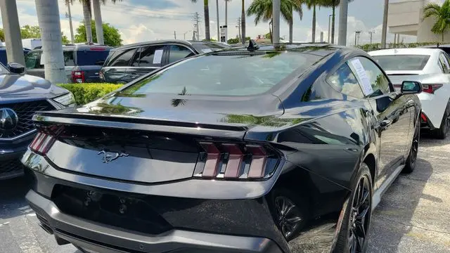 2024 Ford Mustang EcoBoost