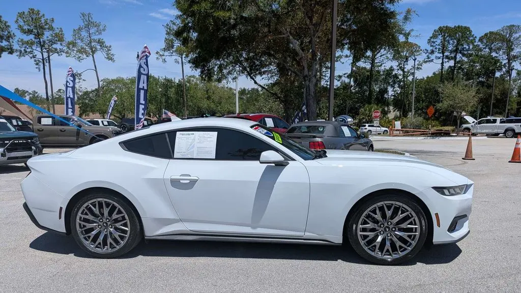 2024 Ford Mustang EcoBoost