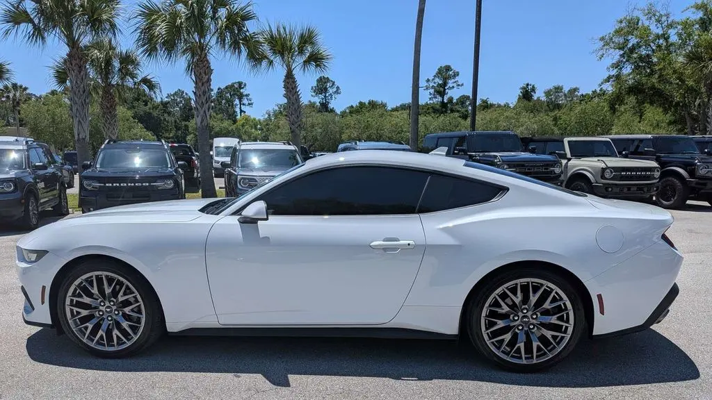 2024 Ford Mustang EcoBoost