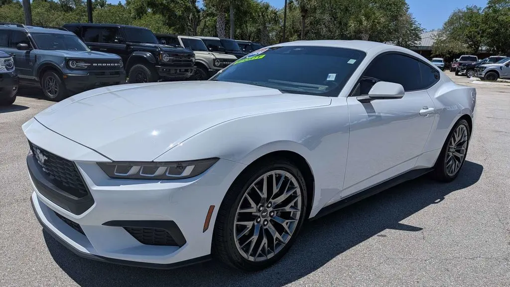 2024 Ford Mustang EcoBoost