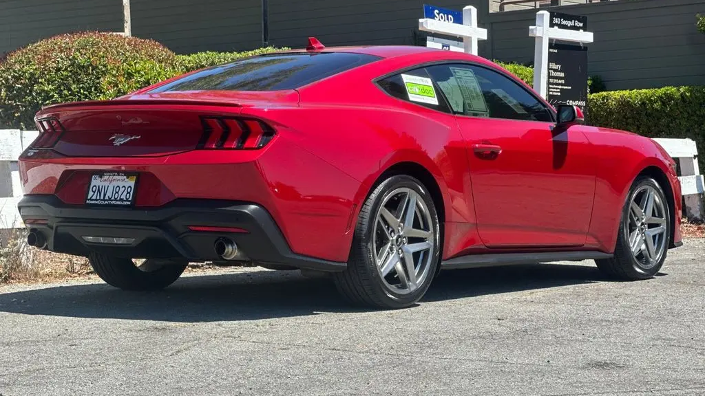 2024 Ford Mustang EcoBoost