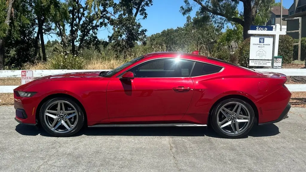 2024 Ford Mustang EcoBoost