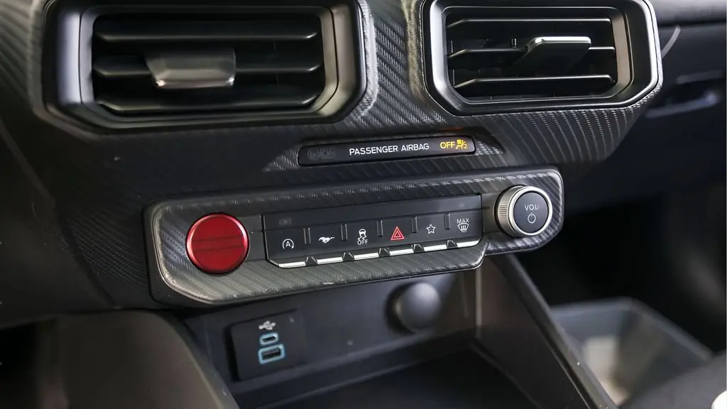 2025 Ford Mustang EcoBoost Premium