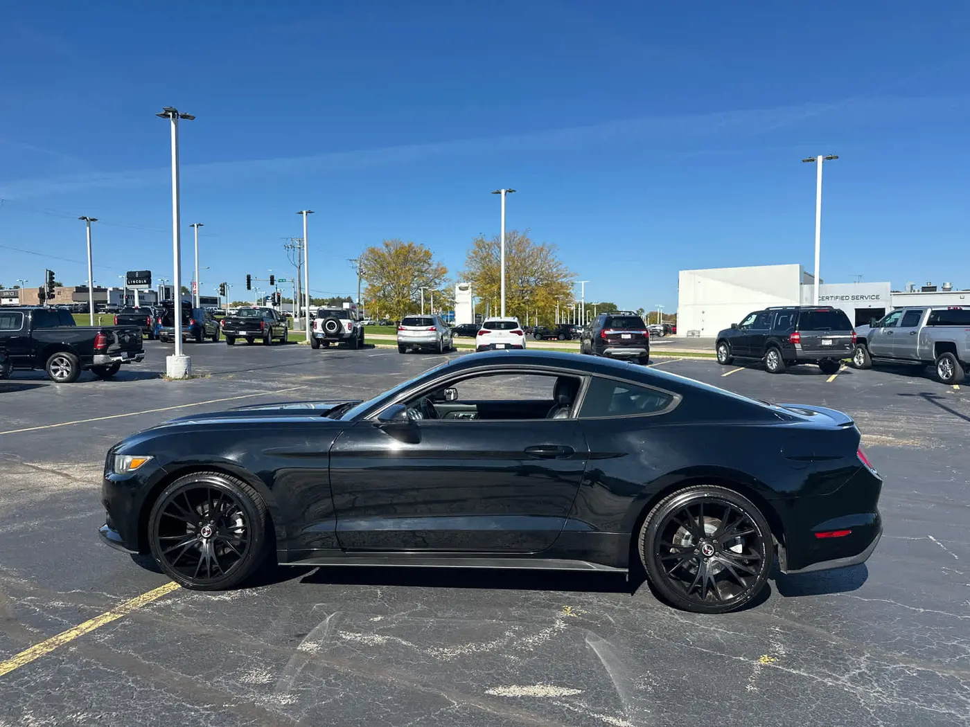 2016 Ford Mustang - $17,990