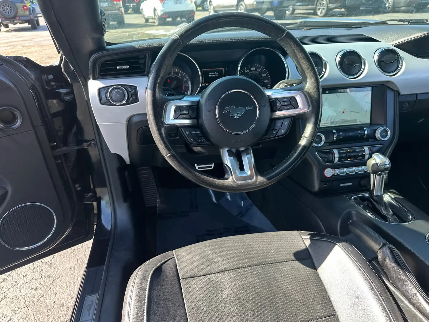 2016 Ford Mustang - $17,990