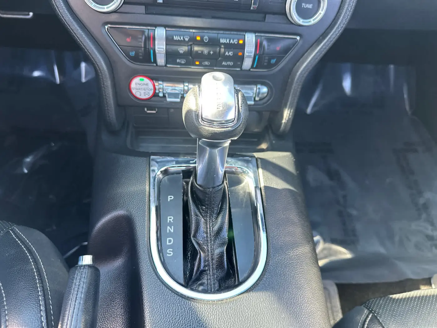 2016 Ford Mustang - $17,990