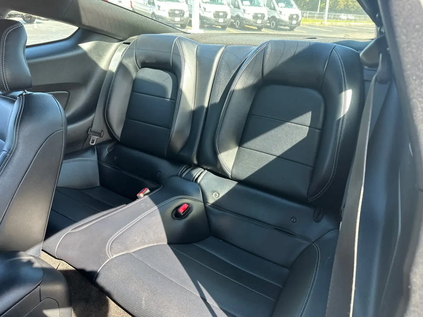 2016 Ford Mustang - $17,990