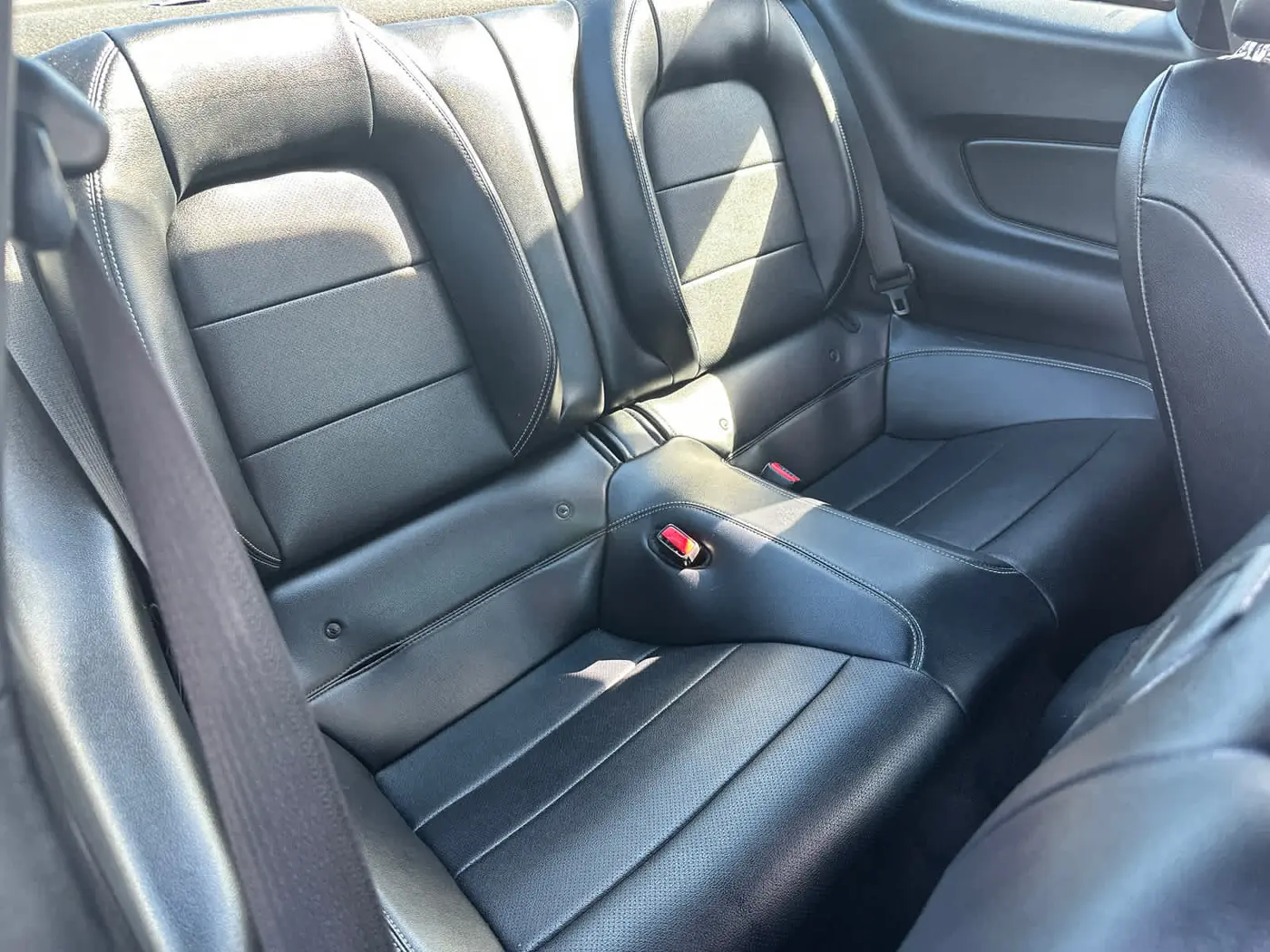 2016 Ford Mustang - $17,990