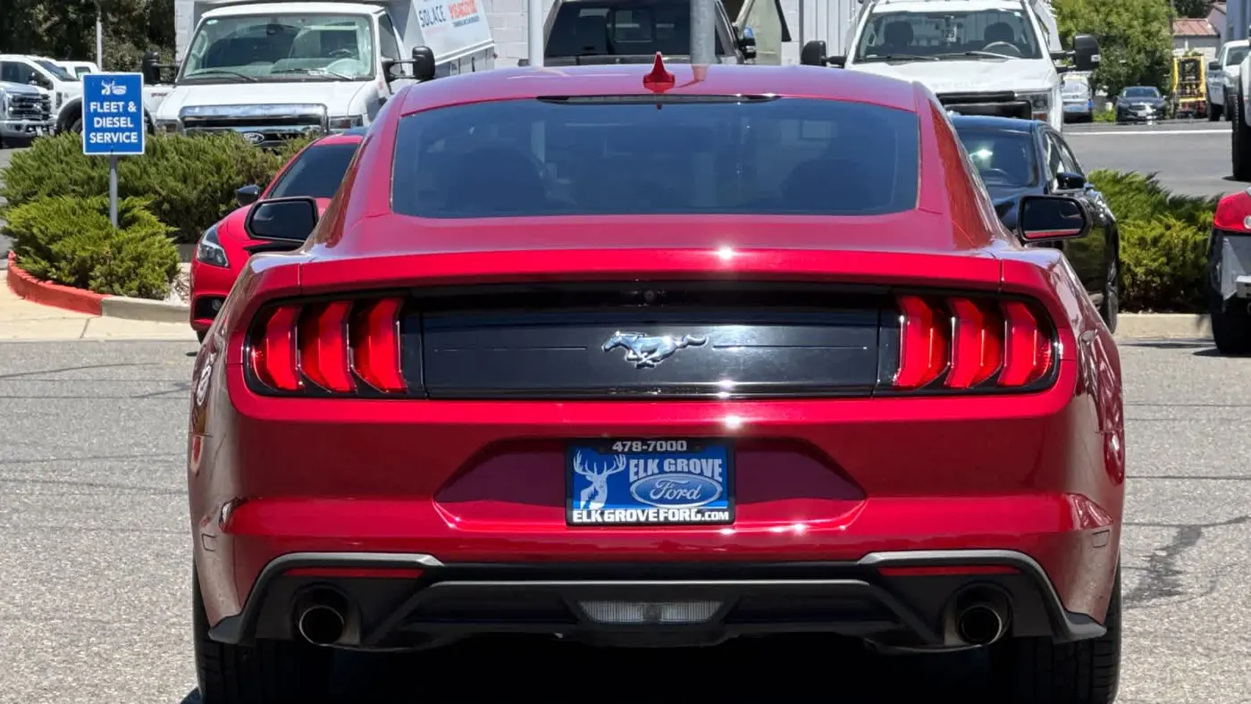 2020 Ford Mustang EcoBoost