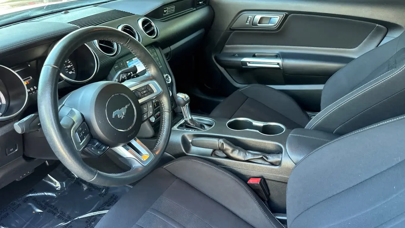 2020 Ford Mustang EcoBoost